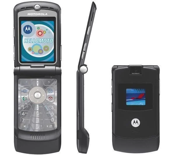 Мобильный телефон Motorola RAZR V3